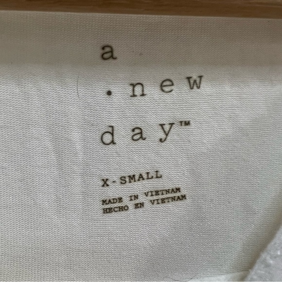 White Jersey long sleeve shirt with pockets - Picture 6 of 8